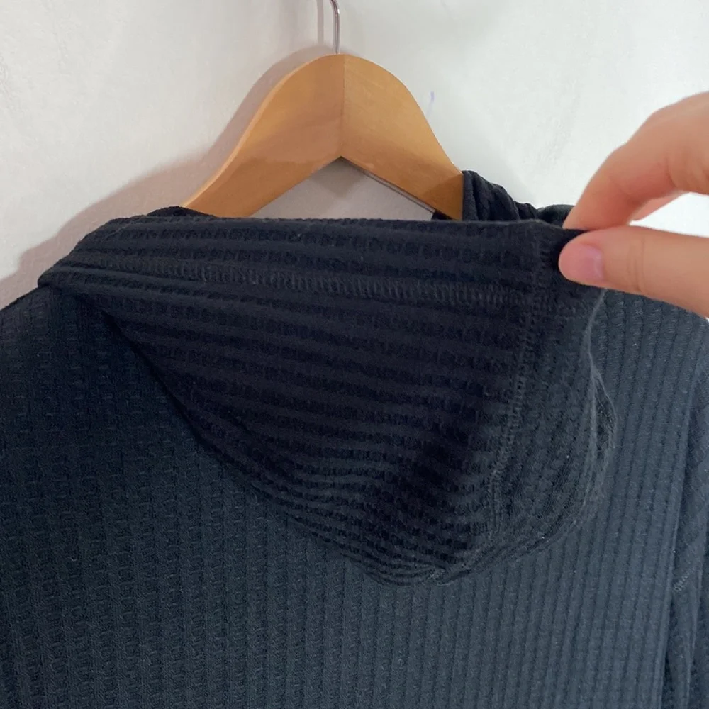 Chaser black waffle knit circle knit thermal lounge hoodie size S